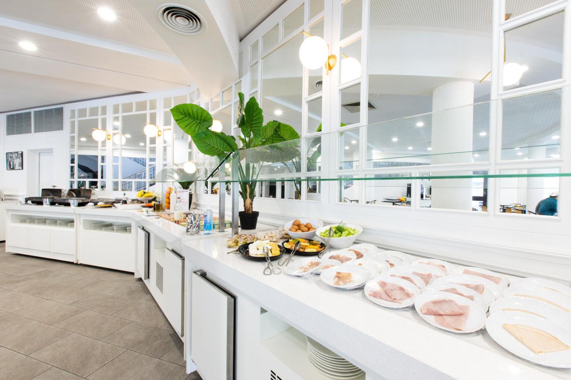 มูราโตกลู โฮเทล แอนด์ รีสอร์ต Hotel บิโอต์ ภายนอก รูปภาพ